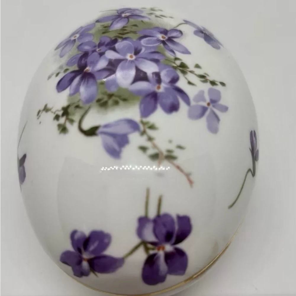 Vintage Hammersley  Victorian Violets Egg Trinket Box - Picture 4 of 4